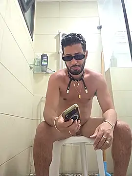 Živá chatovací místnost husbandandwifetobe