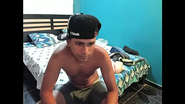 Andrew25-'s Webcam Show