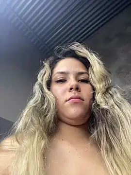 הופעת וובקאם של sofi_and_curlers669