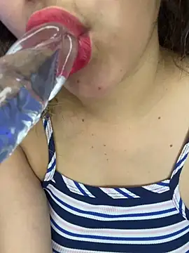 sofi_and_curlers669's Webcam Show