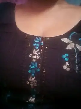 TINASONI XXX чат на живо