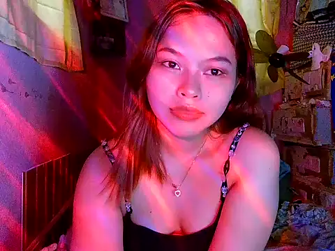 nanagrl Adlı Modelin Canlı XXX Sohbeti