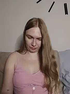 Živá chatovací místnost KisaVixen