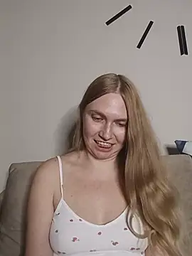KisaVixen's Webcam Show
