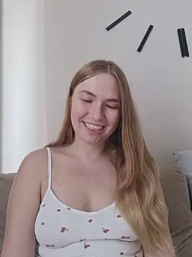 KisaVixen's Webcam Show