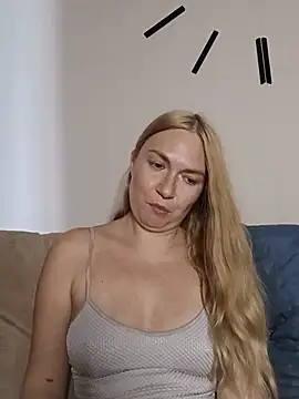 KisaVixen's Webcam Show
