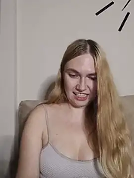 Živý XXX chat KisaVixen