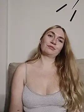 KisaVixen's Live XXX Chat