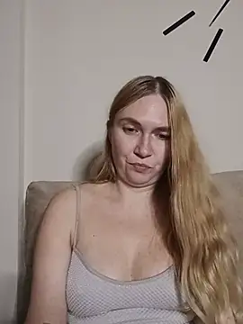KisaVixen live XXX chat