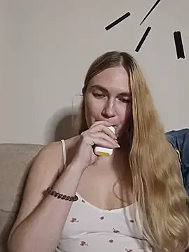 KisaVixen Chat XXX in diretta