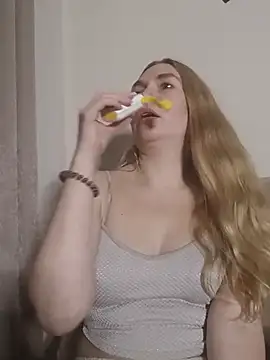 KisaVixen Live XXX-chat