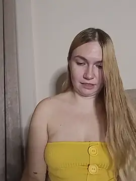 KisaVixen Adlı Modelin Canlı XXX Sohbeti