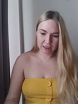 KisaVixen's Webcam Show