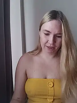 XXX chat uživo modela KisaVixen