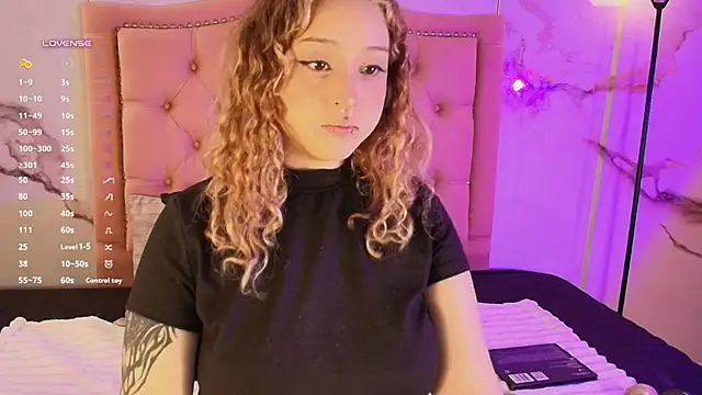 Suxan_White_ Webcam show