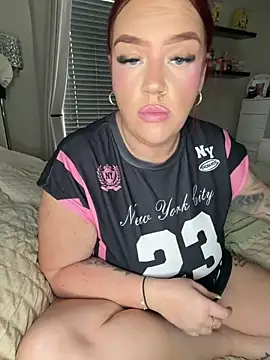 CurvyGirlMyla Webcamshow