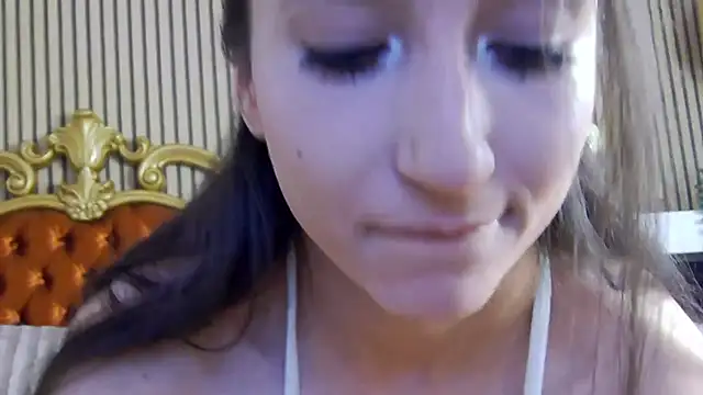 CarolinaBlair's Live XXX Chat