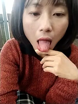 linda_bae00's Webcam Show