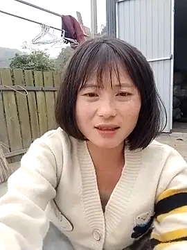 linda_bae00's Webcam Show