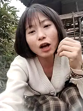 linda_bae00's Webcam Show