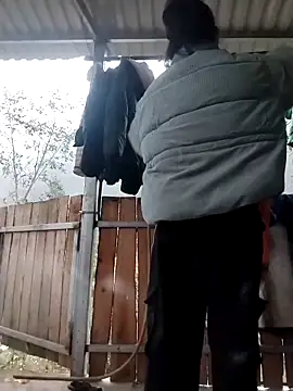 linda_bae00n Webbikameraesitys