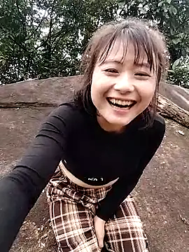 linda_bae00's Webcam Show