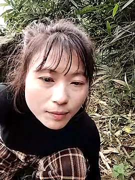 Show modela linda_bae00 na web-kameri