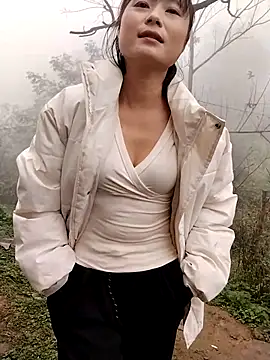 Pertunjukan Kamera Web linda_bae00