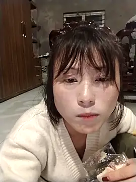 linda_bae00's Live Chat Room