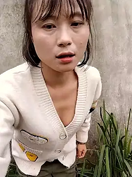 linda_bae00 Show Webcam