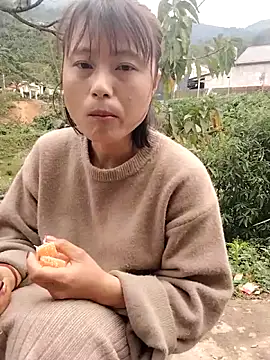 Show modela linda_bae00 na web-kameri