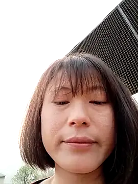 linda_bae00 Show in webcam