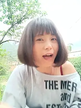 linda_bae00 Webcam show