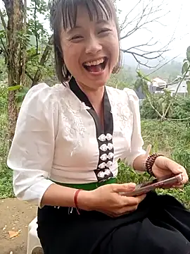 Pertunjukan Kamera Web linda_bae00