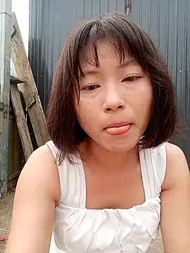 Pokazy przed kamerką – linda_bae00