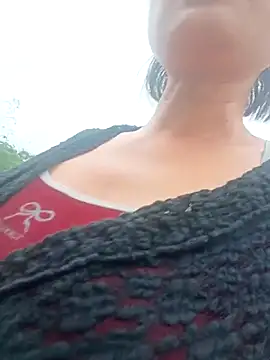 Show modela linda_bae00 na web-kameri