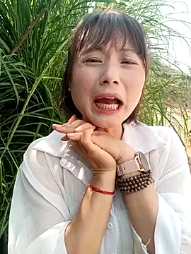 linda_bae00 webcam show