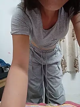 Pokazy przed kamerką – linda_bae00