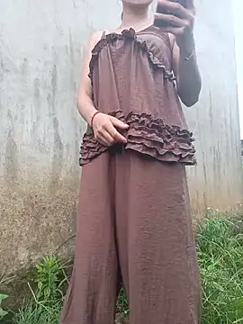 Linda-yiyi's Webcam Show