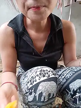 Linda-yiyi – Kamerová šou