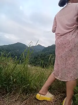 Linda-yiyi 现场XXX聊天