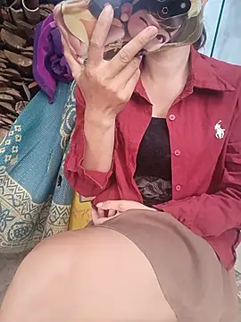 Linda-yiyi Show Webcam