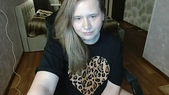 AdelinaLawson's Live Chat Room