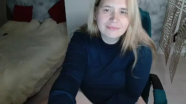 Show modela AdelinaLawson na web-kameri