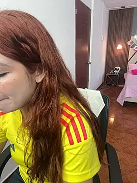 olivia_jass Adlı Modelin Canlı XXX Sohbeti