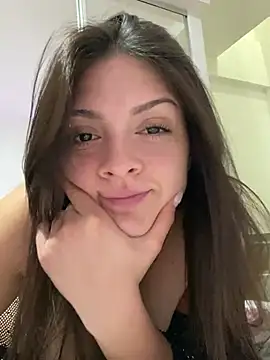 Danielaeliana 라이브 XXX 채팅