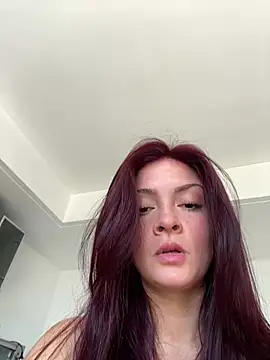 DanielaelianaのライブXXXチャット