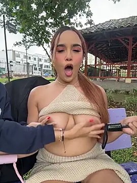 Sammy_garciaa1's Webcam Show