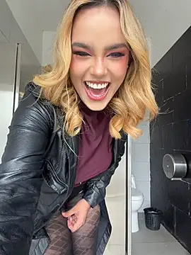 Pokazy przed kamerką – Sammy_garciaa1