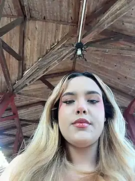 Sammy_garciaa1's Webcam Show